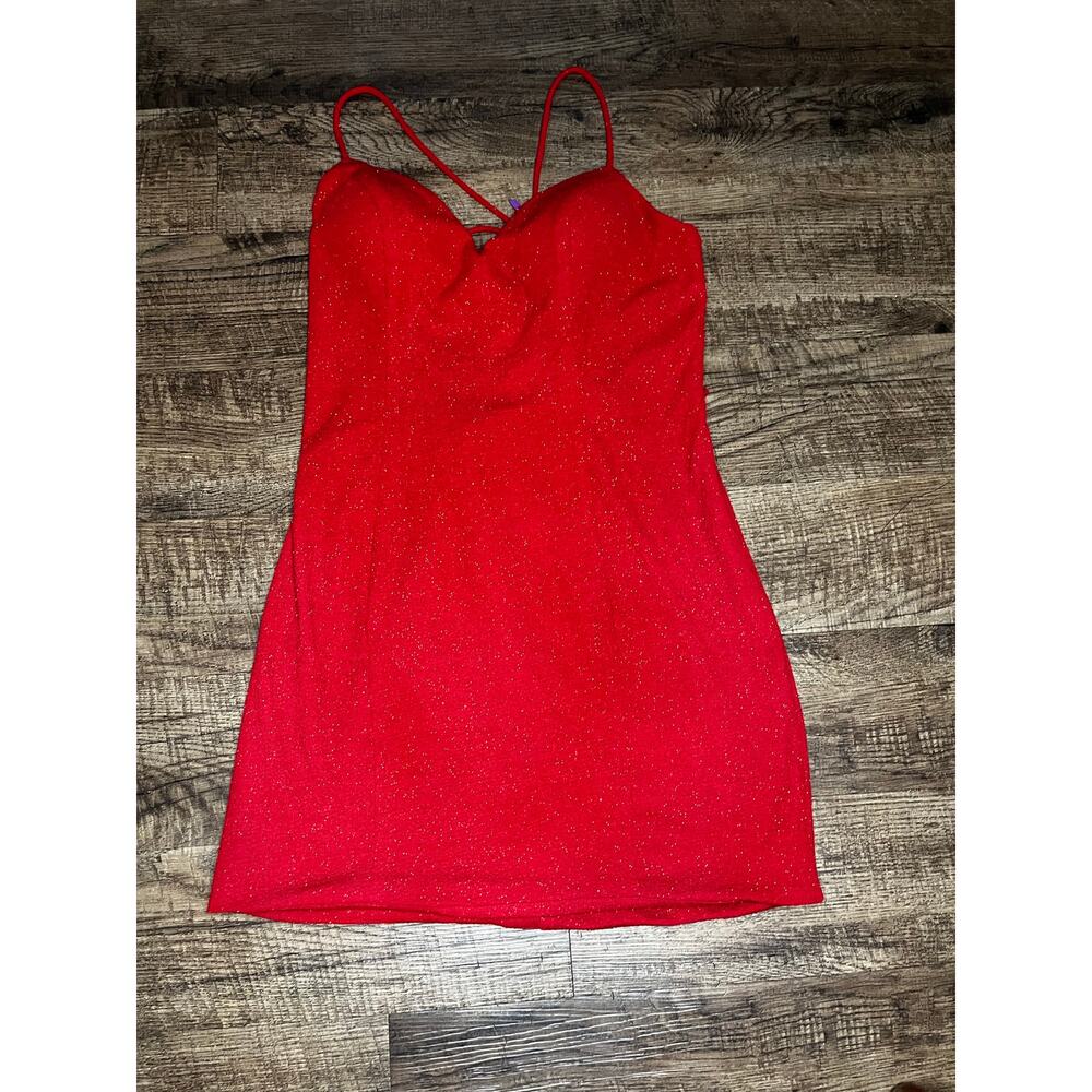 Red Mini Homecoming Dress Plunging Neckline - Crisscross Back - Size 18 - Picture 2 of 9